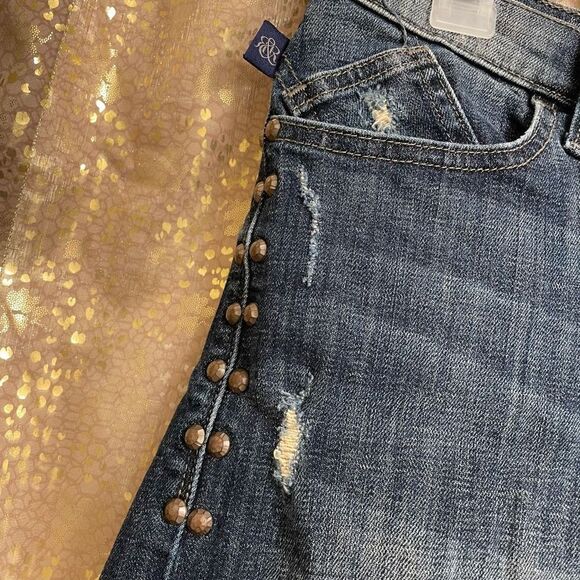 Rock & Republic Bumbershoot Studded Distressed Cut Off Jean Shorts, 14 - Picture 4 of 8